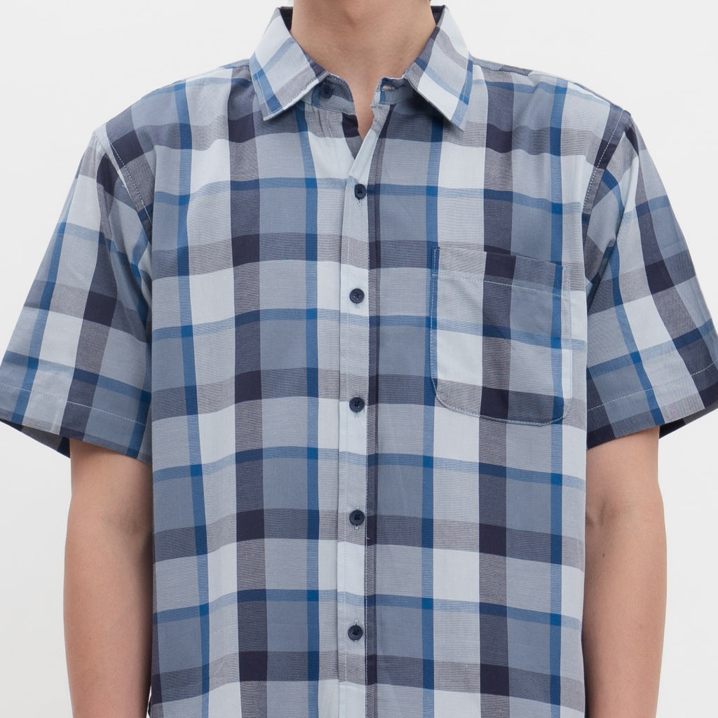 M231 Kemeja Pria Yarn Dyed Kotak Pendek Biru 0460