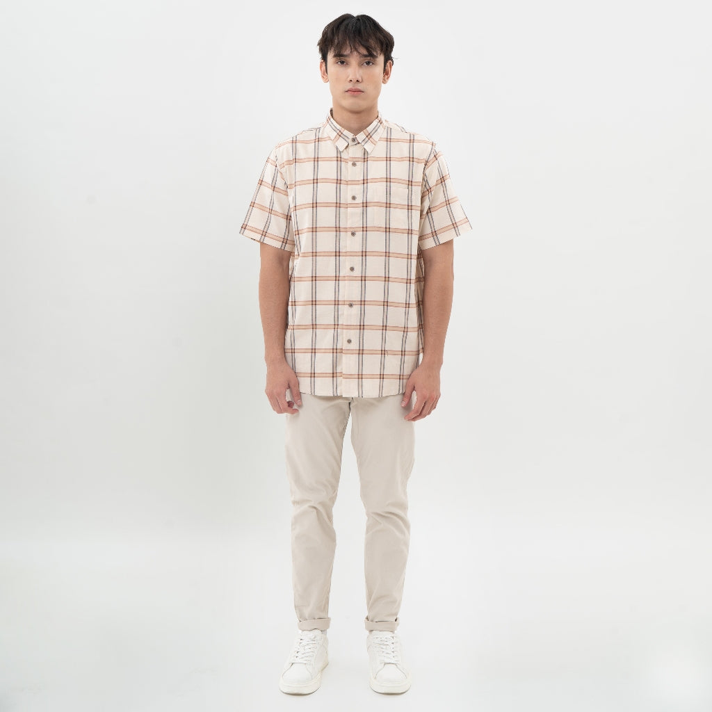 M231 Kemeja Pria Yarn Dyed Kotak Pendek Khaki 0463