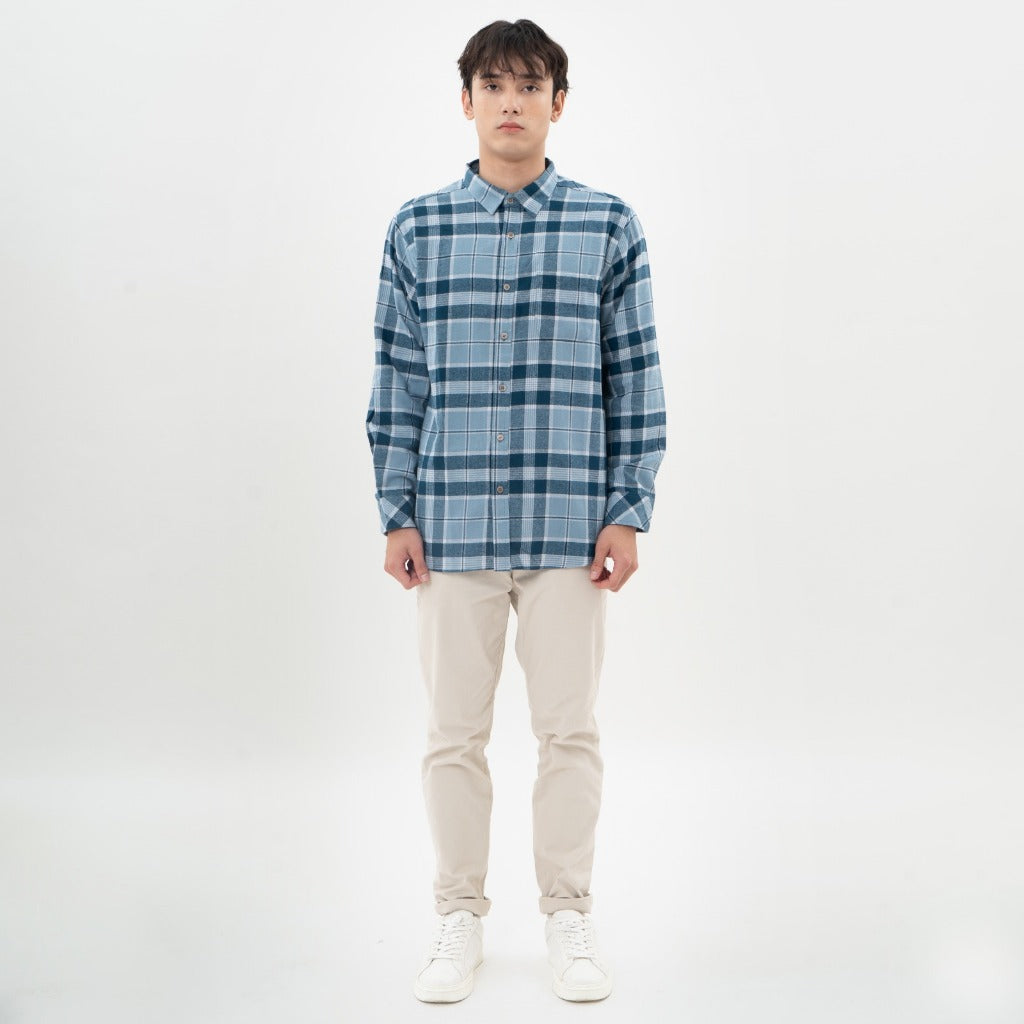 M231 Kemeja Pria Flannel Panjang Biru 0296