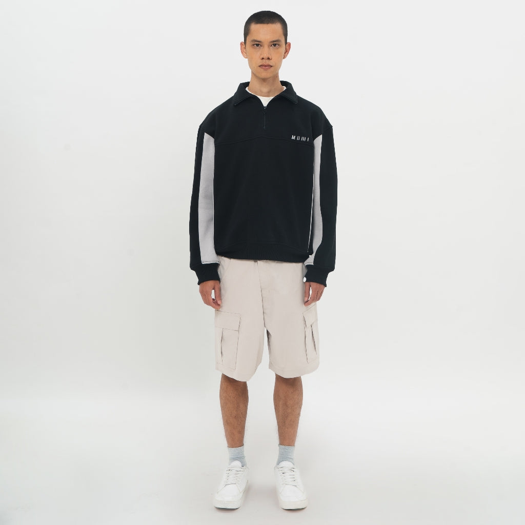 M231 Half Zip Wanderer Living Hitam 0716B