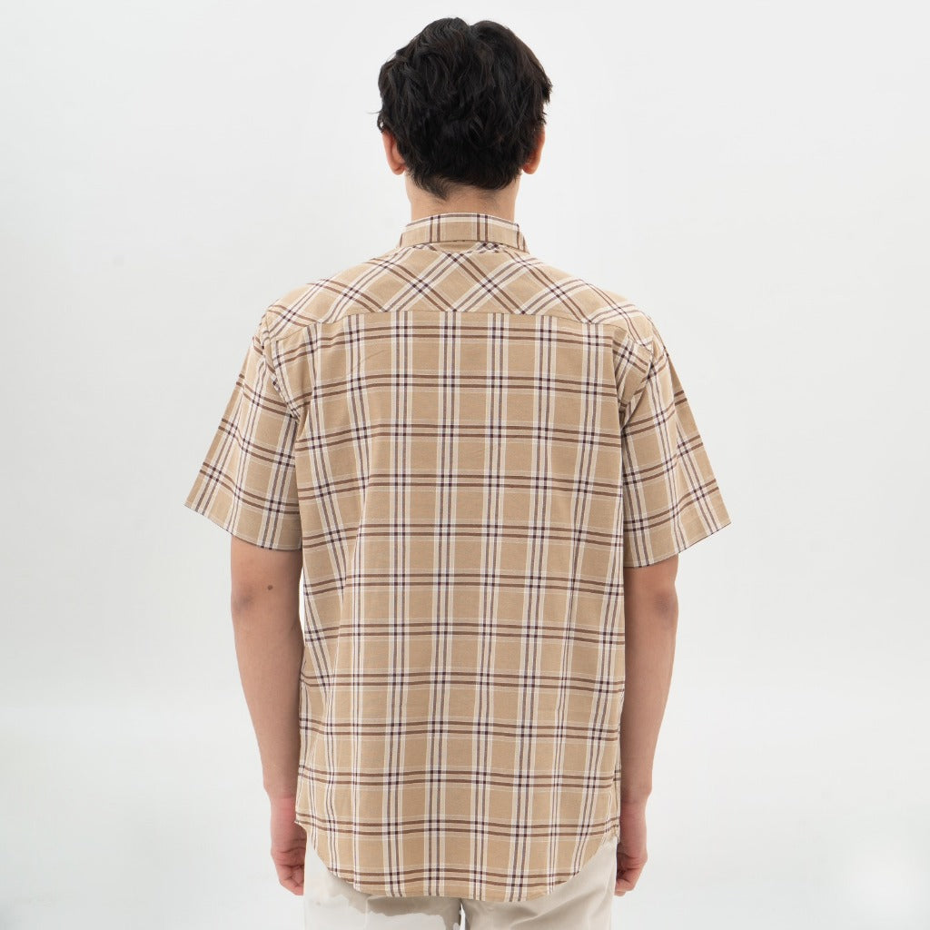 M231 Kemeja Pria Yarn Dyed Kotak Pendek Coklat 0671