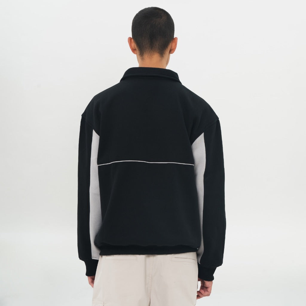 M231 Half Zip Wanderer Living Hitam 0716B