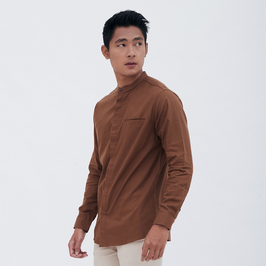 M231 Kemeja Pria Shanghai Polos Soft Twill Panjang Coklat 1971B