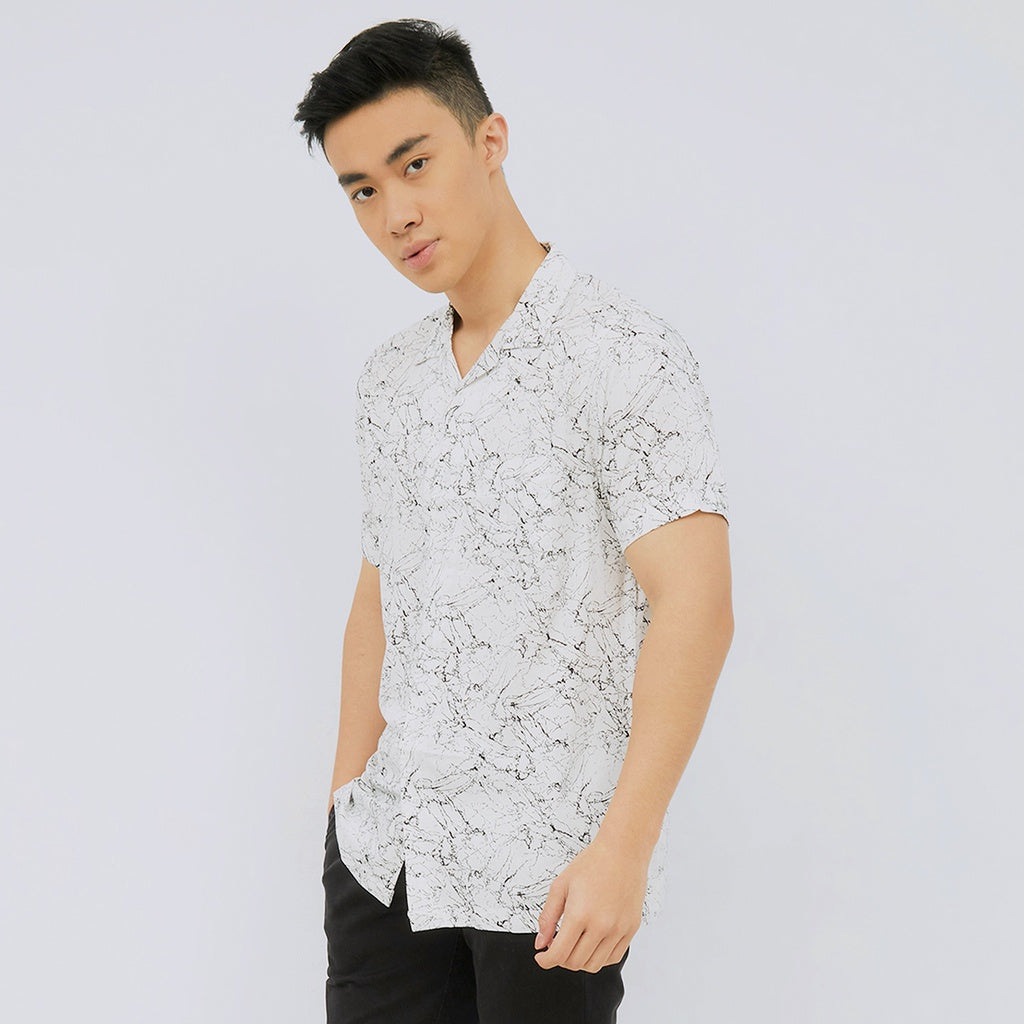 M231 Kemeja Pria Printing Hawaii Pendek Putih 2385A