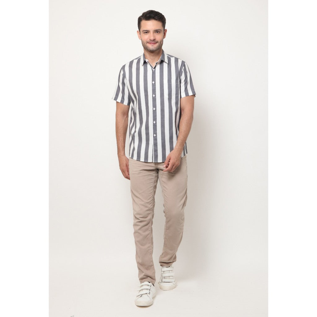 M231 Kemeja Pria Salur Stripe Pendek Warna Abu 1638