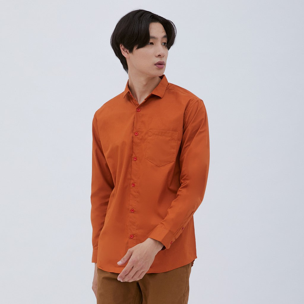 M231 Kemeja Pria Basic Polos Panjang Merah Bata 1468I
