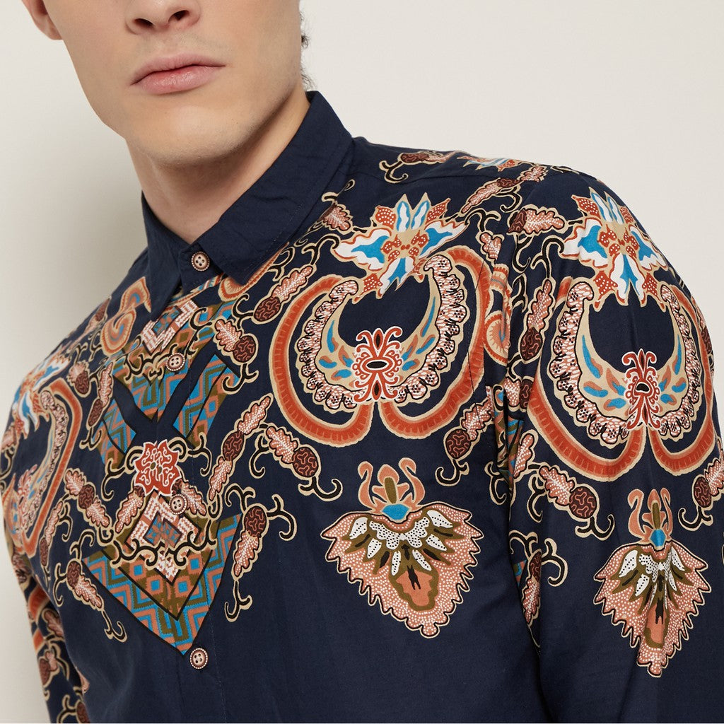 M231 Kemeja Pria Batik Panjang Navy 1699B