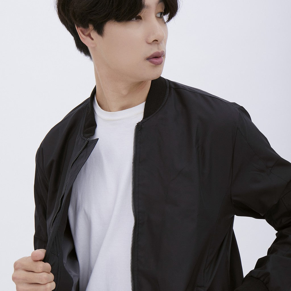 M231 Jaket Pria Taslan Bomber Panjang Hitam 1758B
