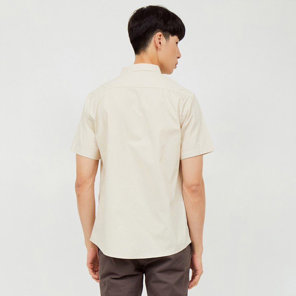 M231 Kemeja Pria Basic Polos Pendek Cream 2132C