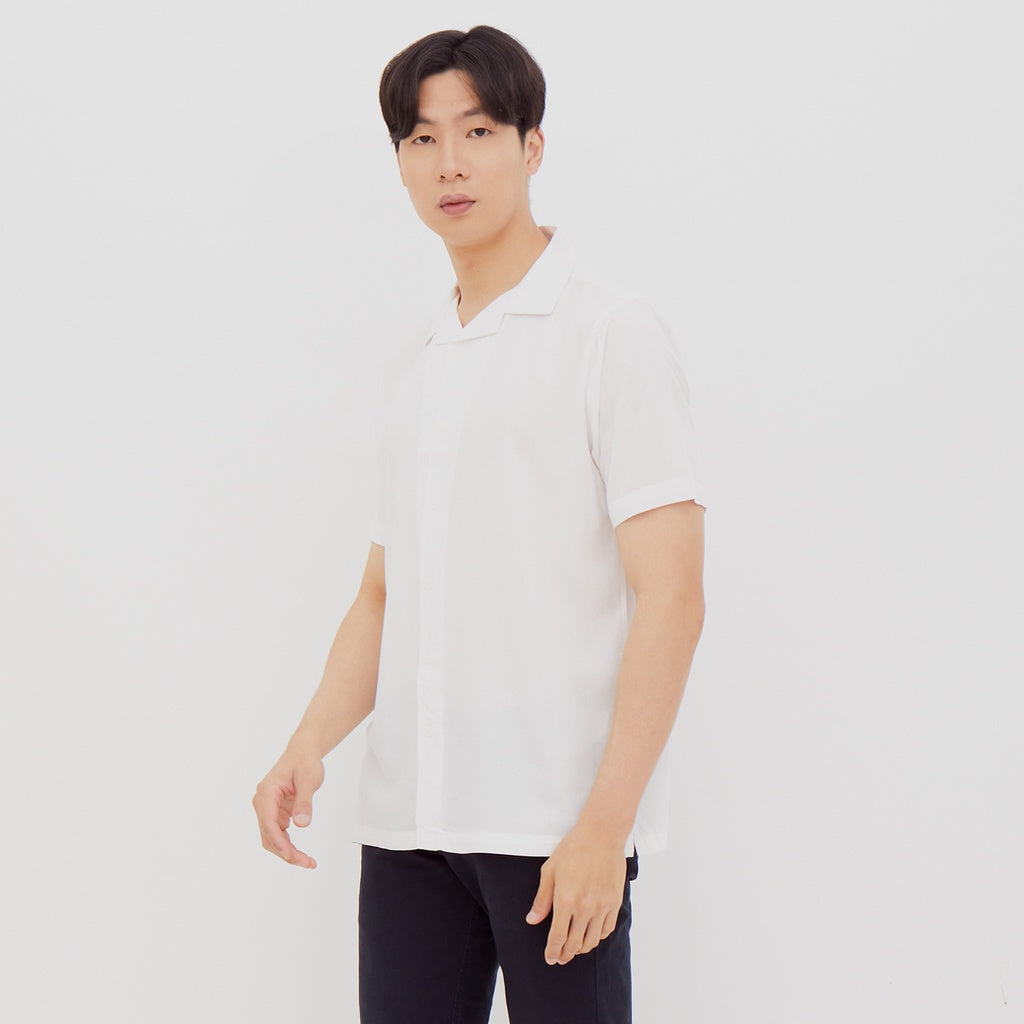 M231 Kemeja Pria Basic Polos Hawaii Pendek Putih 2310B