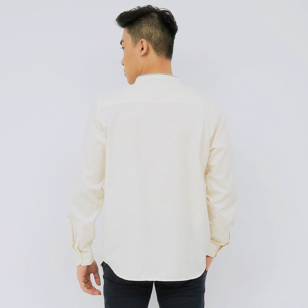 M231 Kemeja Pria Shanghai Bertekstur Panjang Cream 2373B