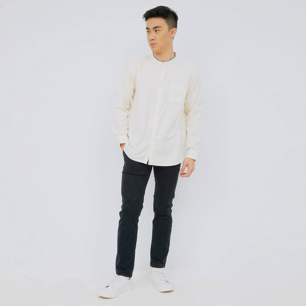 M231 Kemeja Pria Shanghai Bertekstur Panjang Cream 2373B