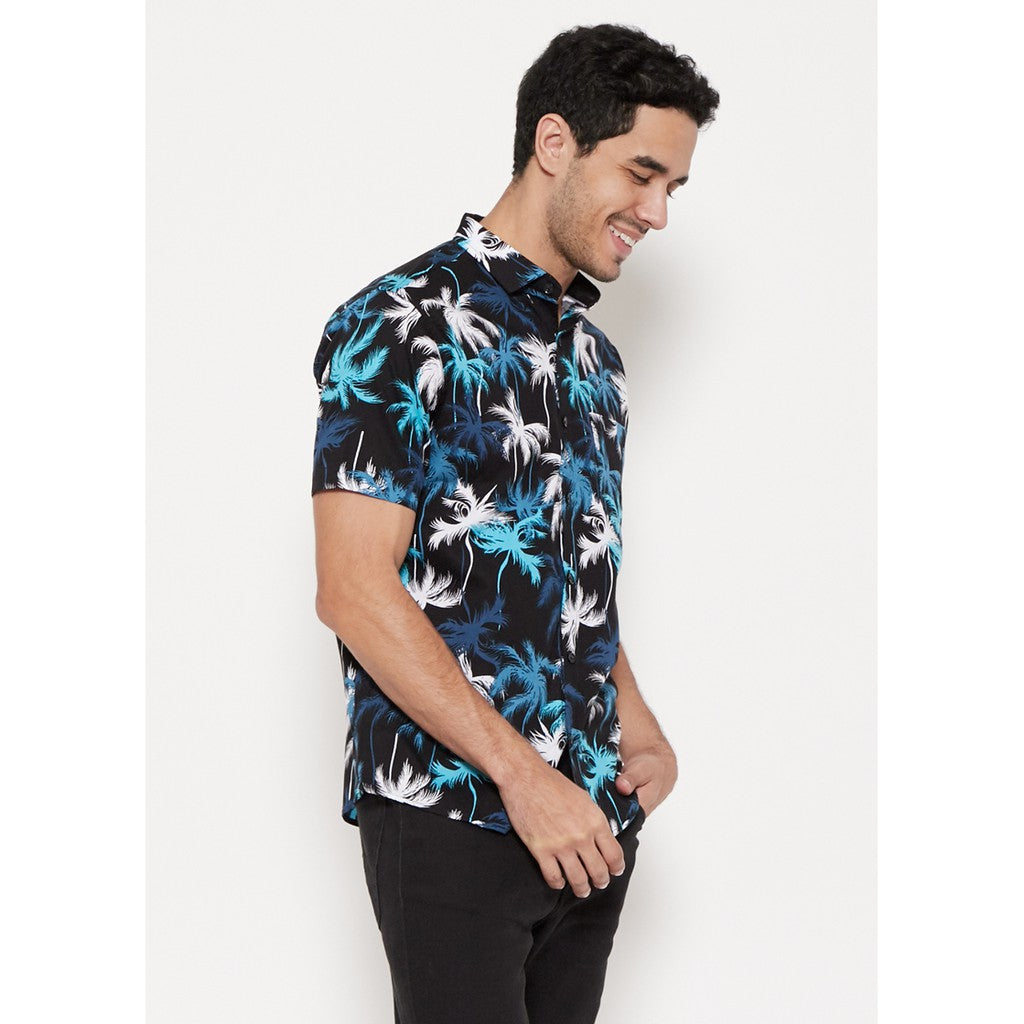 M231 Kemeja Pria Printing Pendek Warna Hitam Biru 1139B