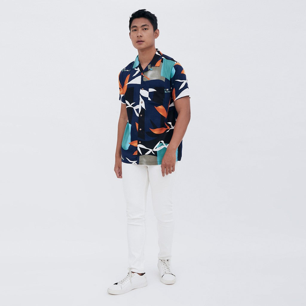 M231 Kemeja Pria Printing Hawaii Pendek Navy 2012A