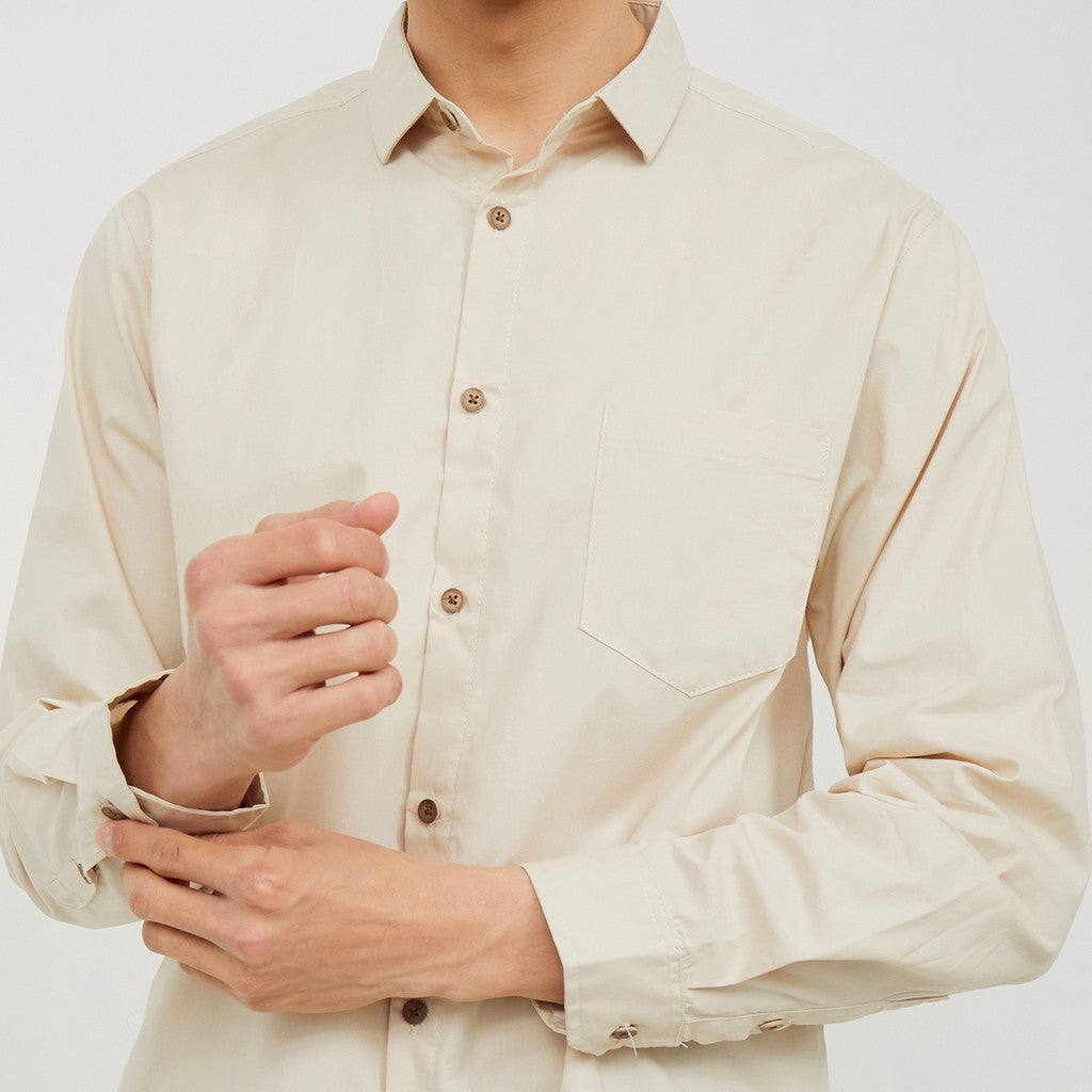 M231 Kemeja Pria Basic Polos Panjang Khaki Muda 1468P