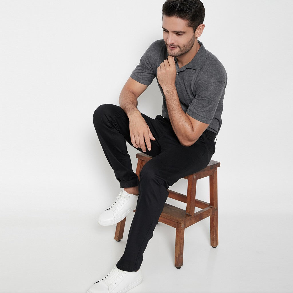 M231 Celana Panjang Pria Chinos Slim Fit Stretch Warna Hitam C1091