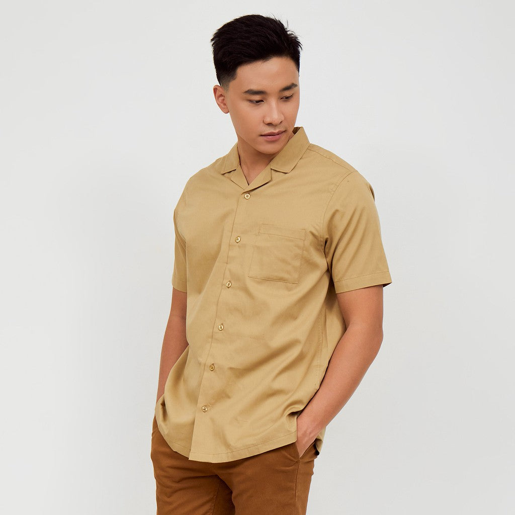 M231 Kemeja Pria Basic Polos Hawaii Oversized Pendek Khaki 2190C