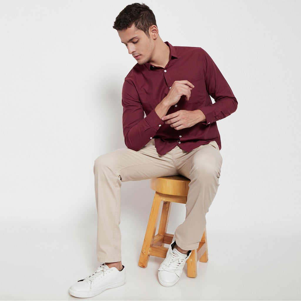 M231 Kemeja Pria Basic Polos Oxford Panjang Maroon 1456P