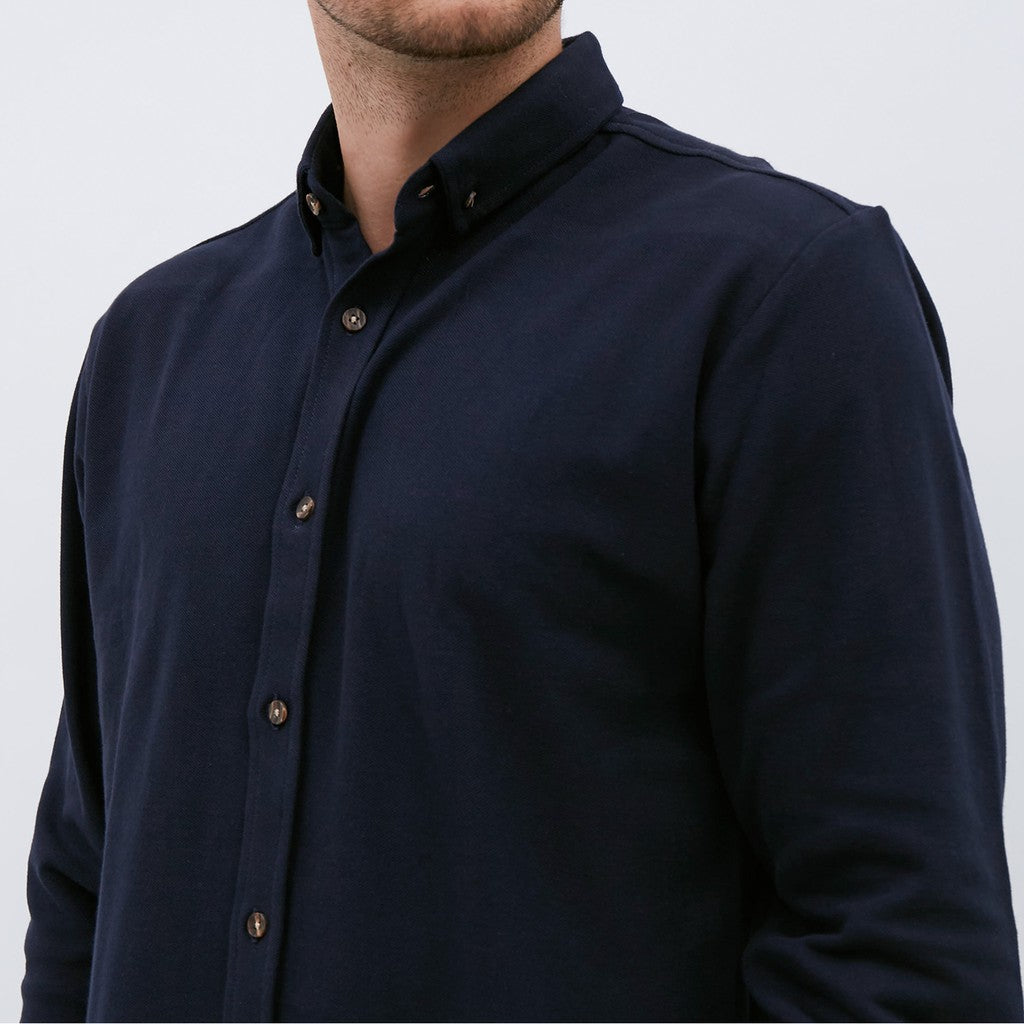 M231 Kemeja Pria Cotton Pique Panjang Warna Navy 1792C