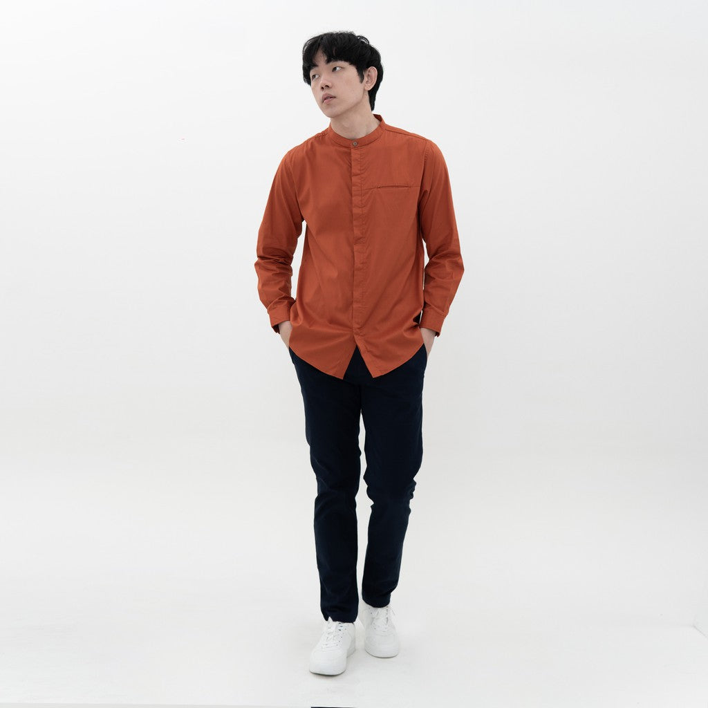M231 Kemeja Pria Shanghai Polos Soft Twill Panjang Terracotta 1971G