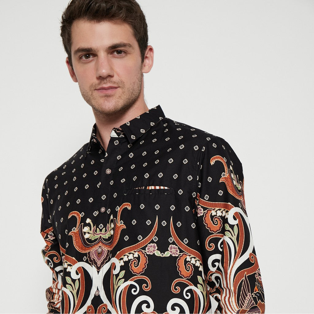M231 Kemeja Pria Batik Panjang Warna Hitam 1723