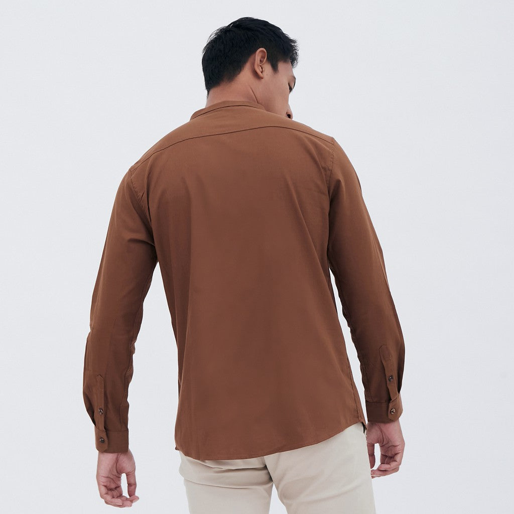 M231 Kemeja Pria Shanghai Polos Soft Twill Panjang Coklat 1971B