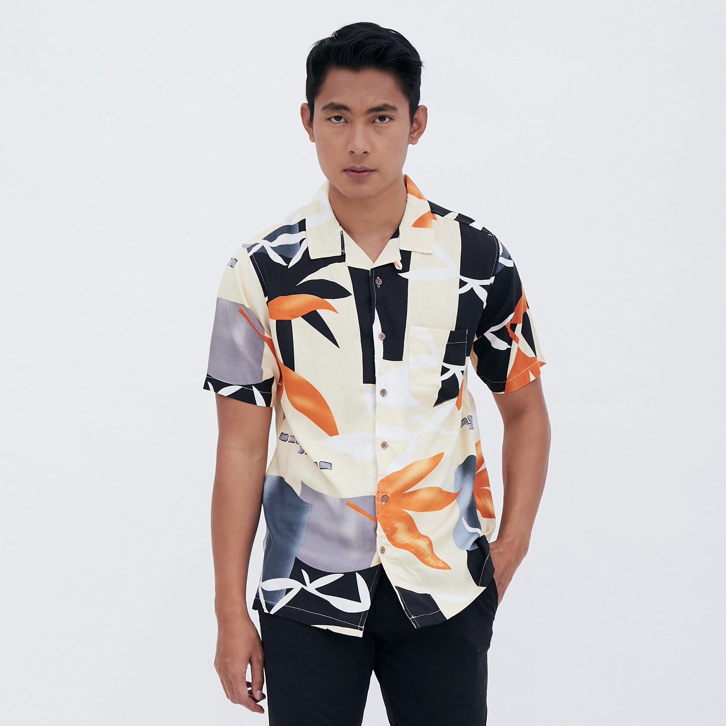 M231 Kemeja Pria Printing Hawaii Pendek Cream 2012B