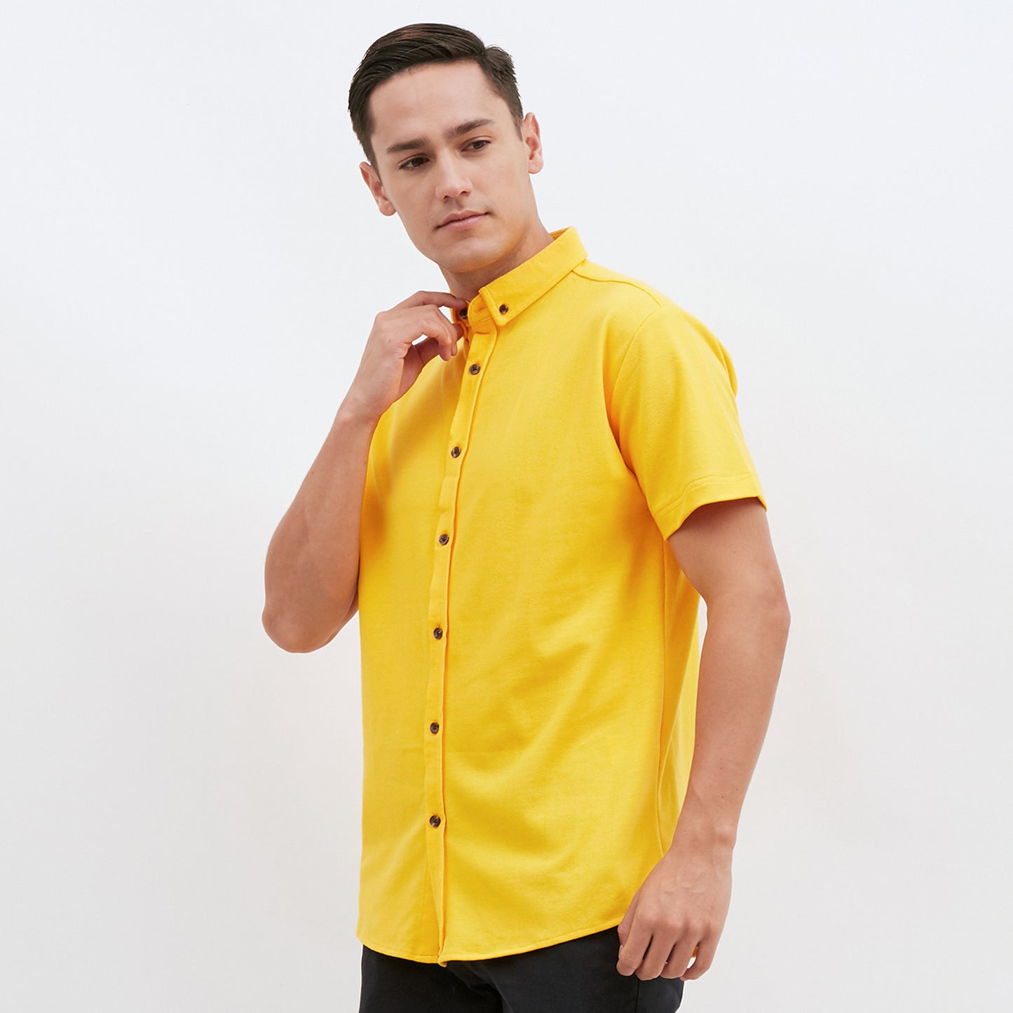 M231 Kemeja Pria Cotton Pique Pendek Warna Kuning 1793I
