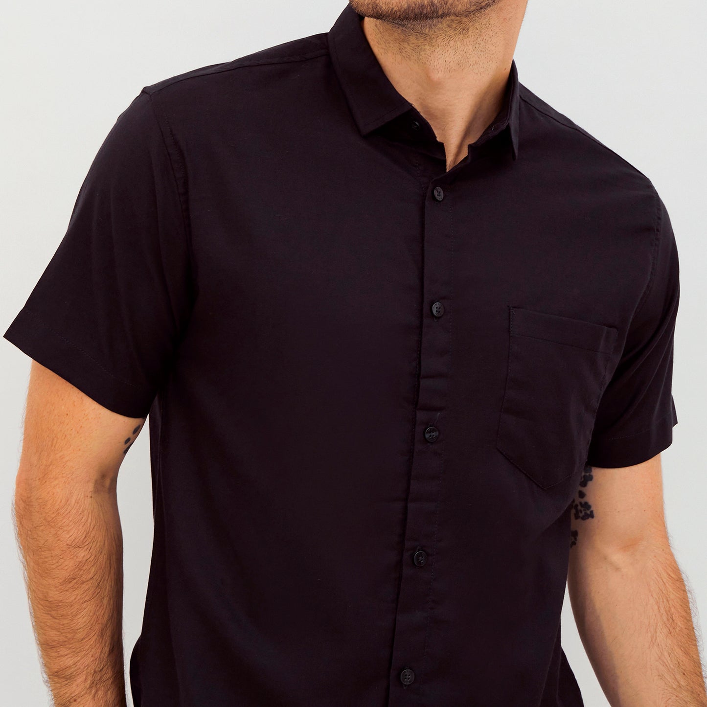 M231 Kemeja Pria Basic Polos Oxford Pendek Hitam 1457H