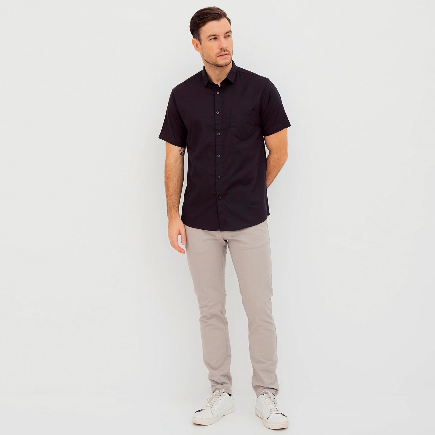 M231 Kemeja Pria Basic Polos Oxford Pendek Hitam 1457H