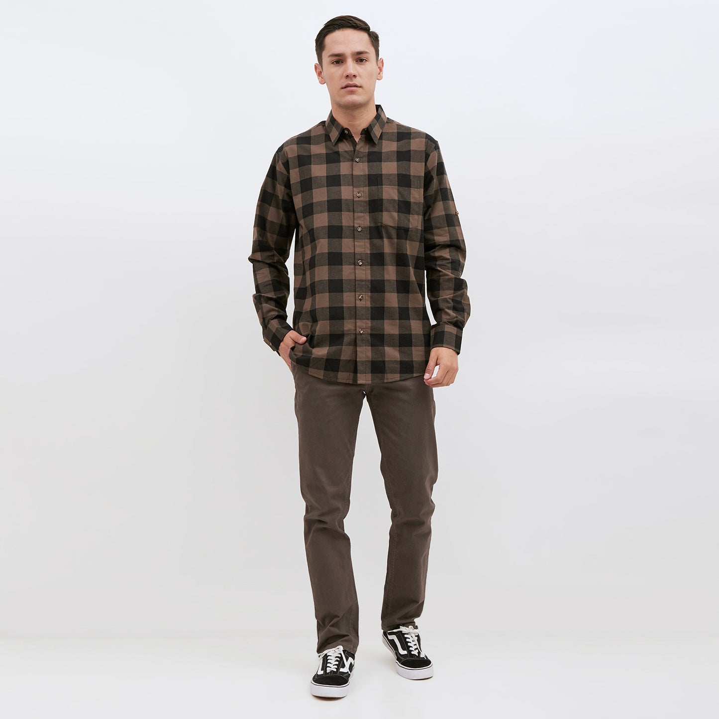 M231 Kemeja Pria Flannel Panjang Warna Coklat 1899B