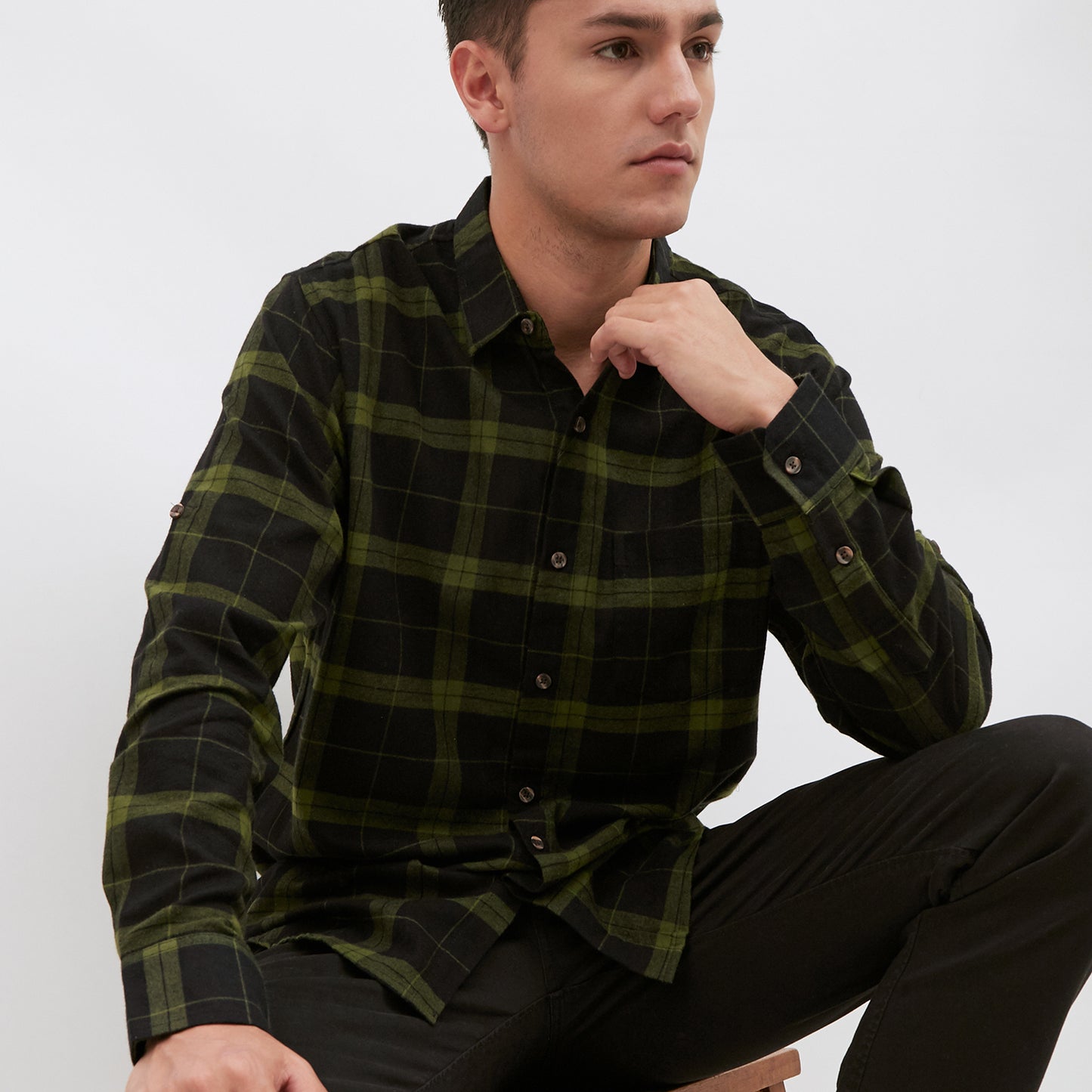 M231 Kemeja Pria Flannel Panjang Warna Hijau 1901B
