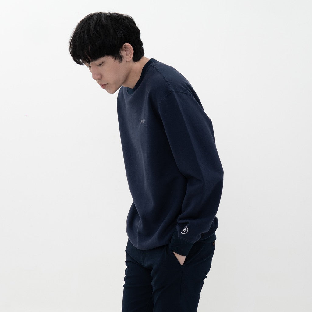 M231 Sweater Crewneck Panjang Navy 2198E