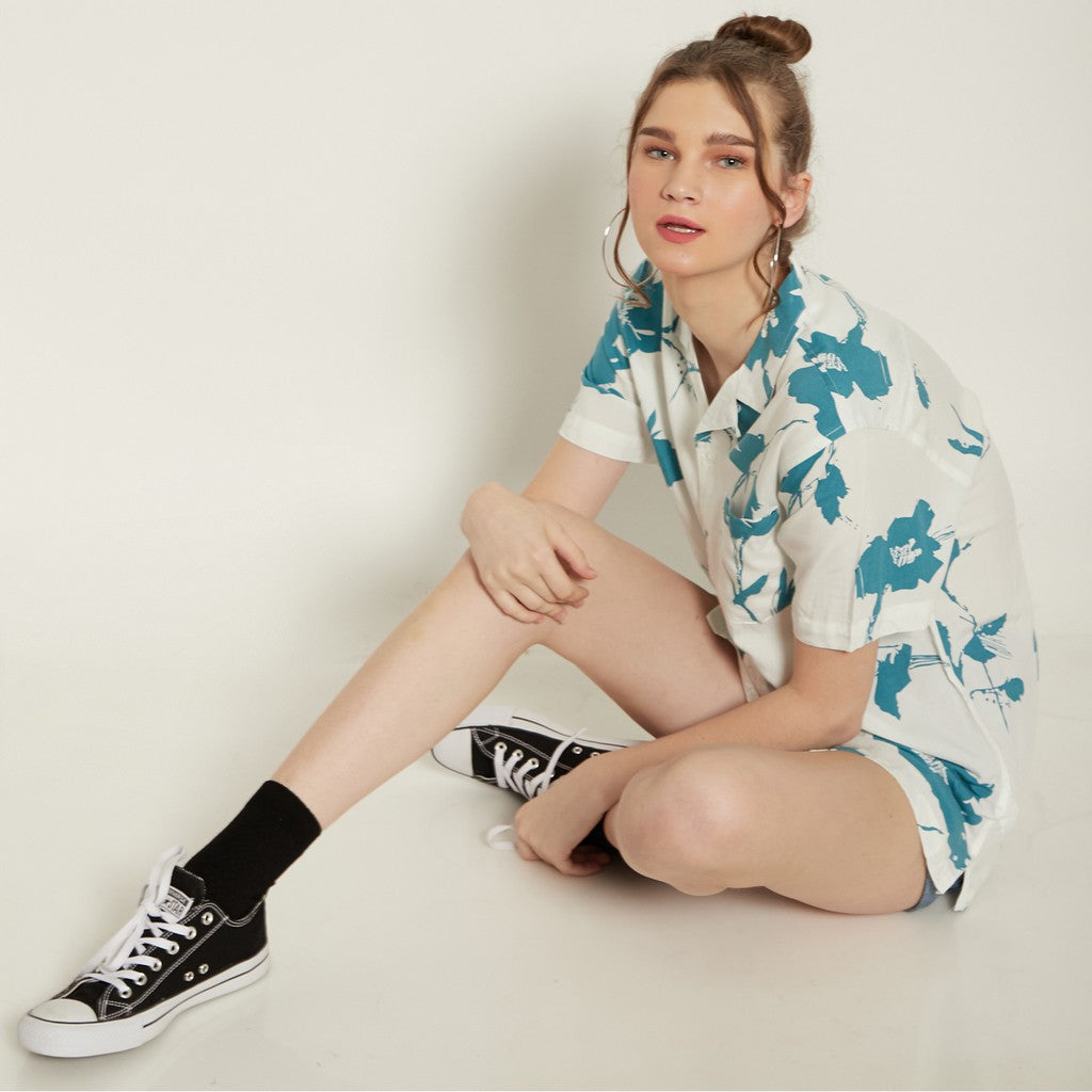 M231 Kemeja Pria Printing Hawaii Pendek Warna Putih 0632A