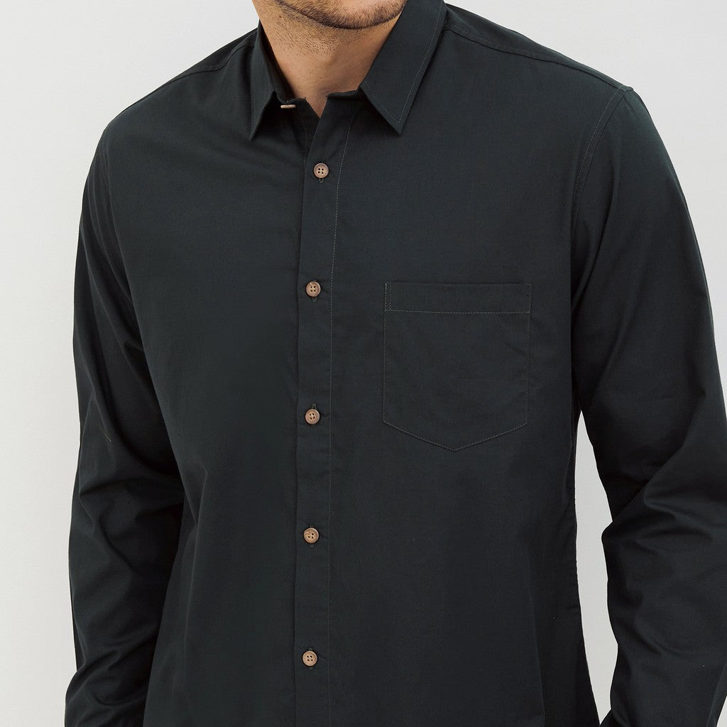 M231 Kemeja Pria Basic Polos Panjang Hijau Tua 1468K