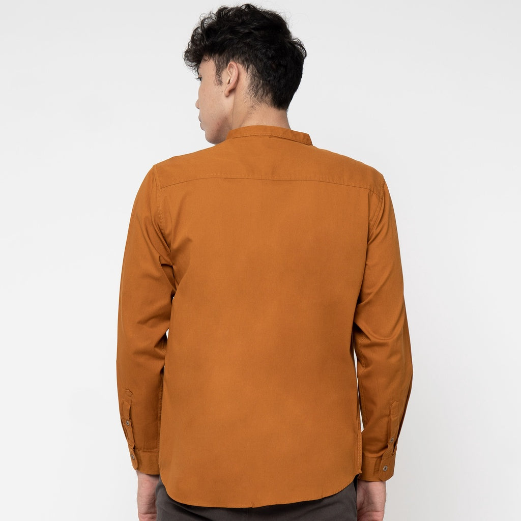 M231 Kemeja Pria Shanghai Polos Soft Twill Panjang Mustard 1971J