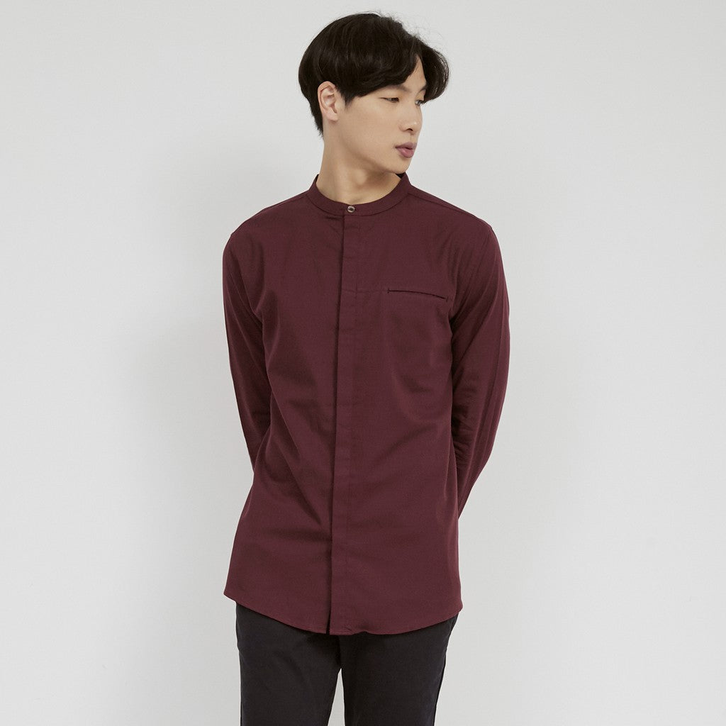 M231 Kemeja Pria Shanghai Polos Soft Twill Panjang Maroon 1971C
