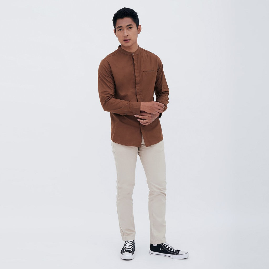 M231 Kemeja Pria Shanghai Polos Soft Twill Panjang Coklat 1971B