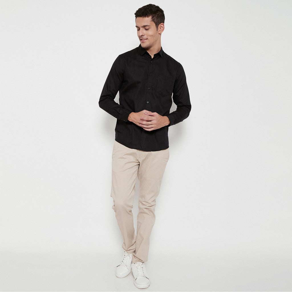 M231 Kemeja Pria Basic Polos Oxford Warna Hitam 1456C