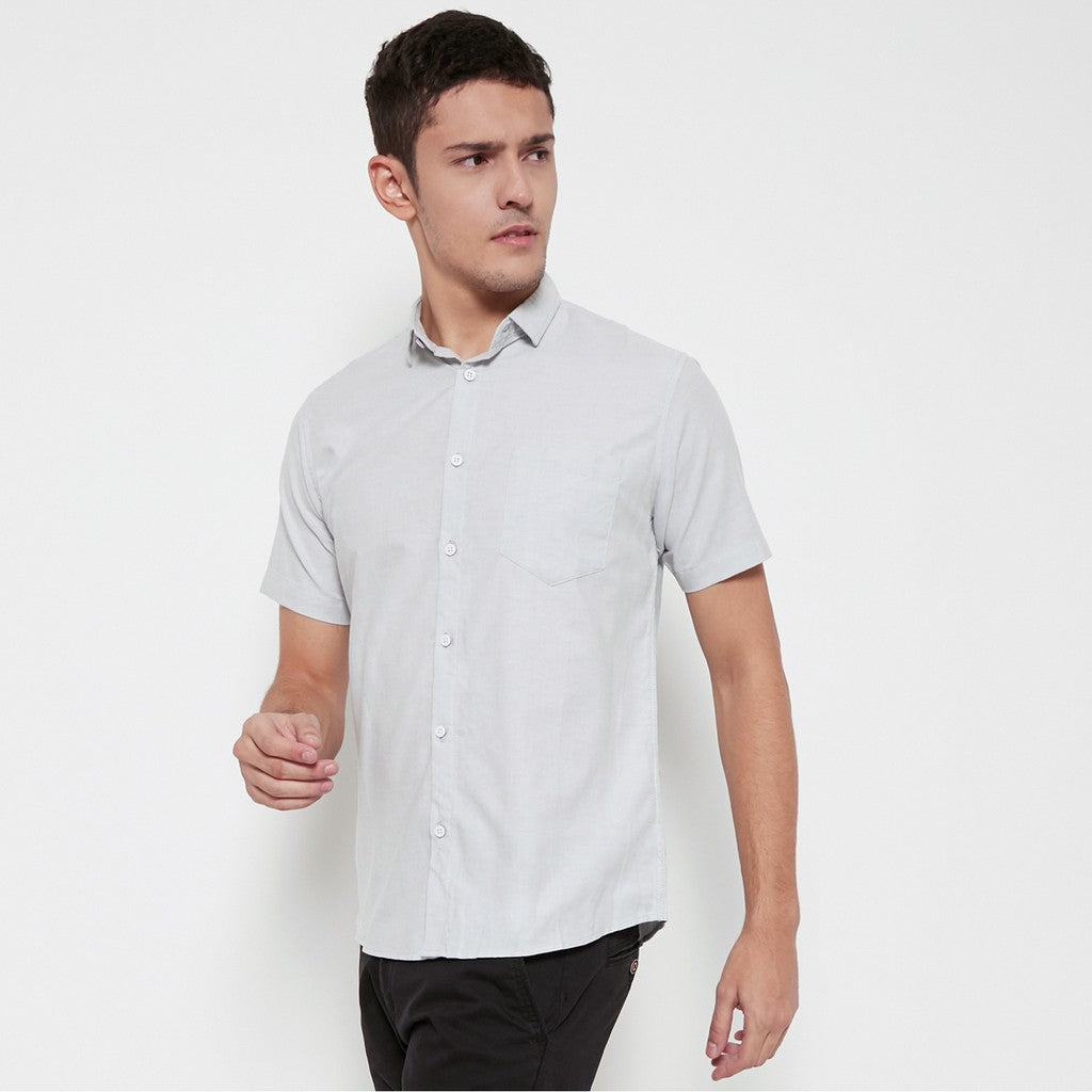 M231 Kemeja Pria Basic Polos Oxford Pendek Warna Abu 1457M