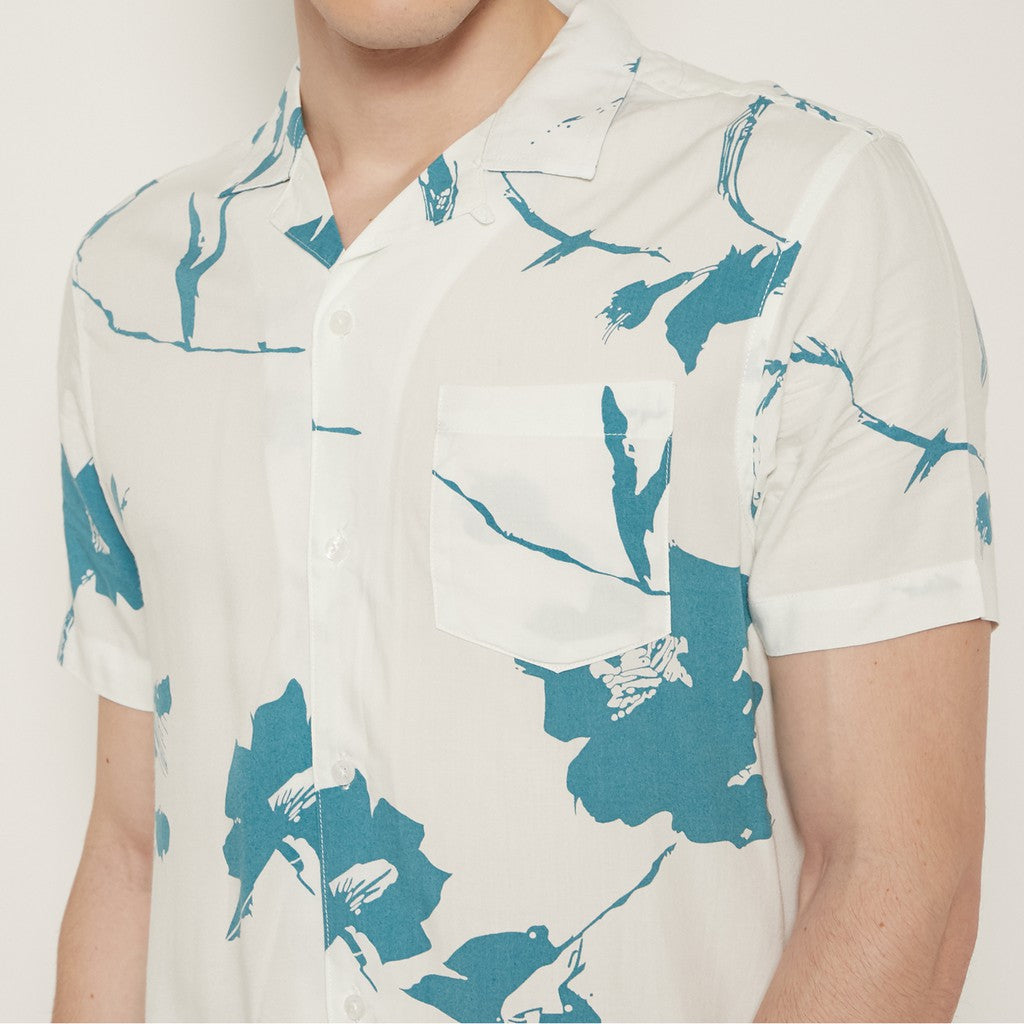 M231 Kemeja Pria Printing Hawaii Pendek Warna Putih 0632A