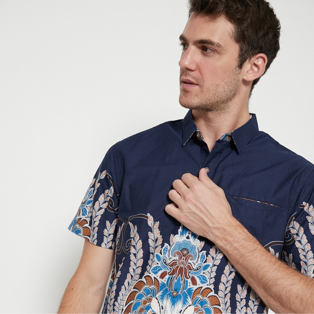 M231 Kemeja Pria Batik Pendek Warna Navy 1727