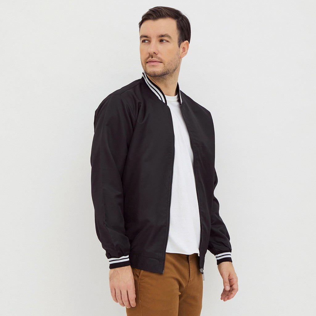 M231 Jaket Pria Bomber Taslan Panjang Hitam 2078B
