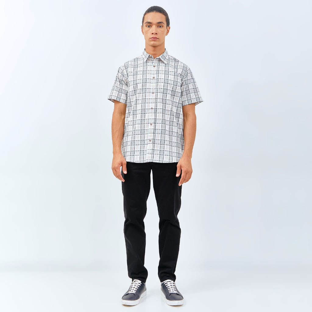 M231 Kemeja Pria Yarn Dyed Kotak Pendek Putih 0149