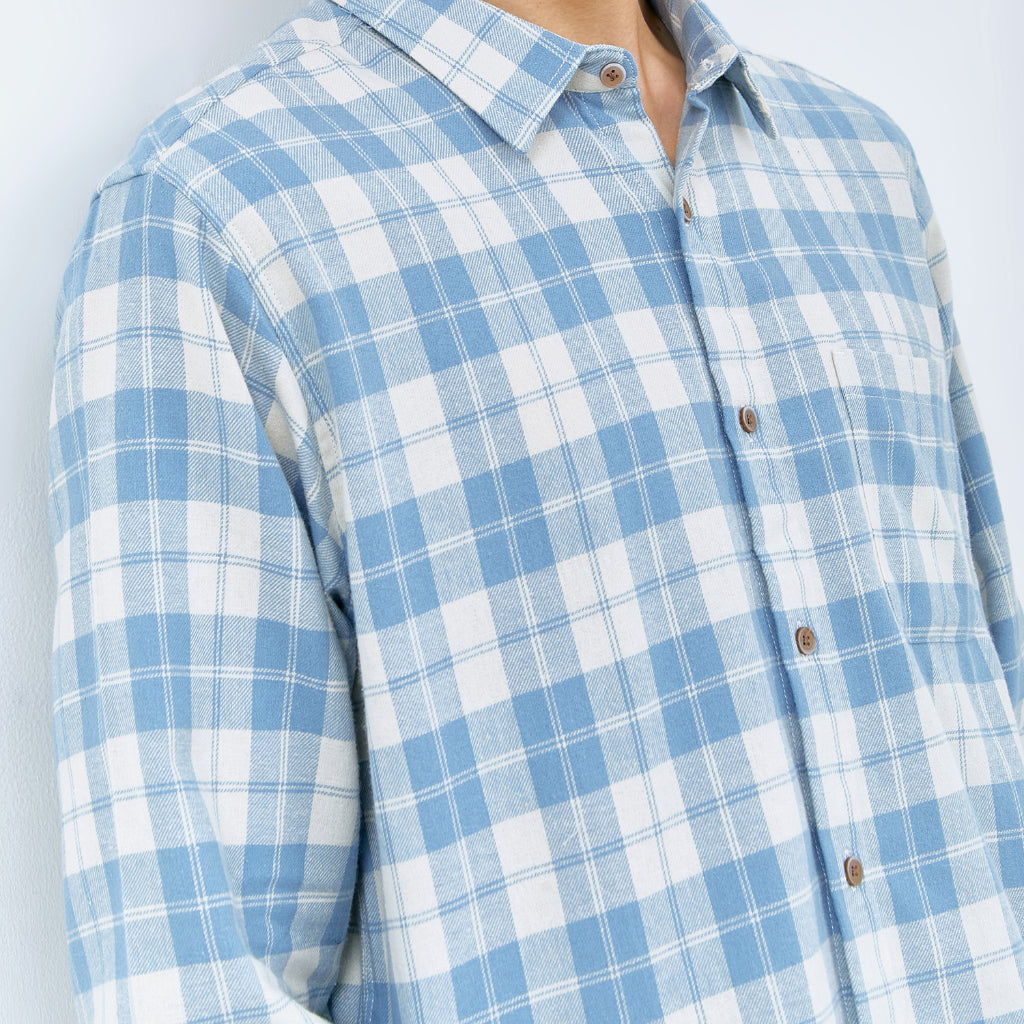 M231 Kemeja Pria Flannel Panjang Biru 0053