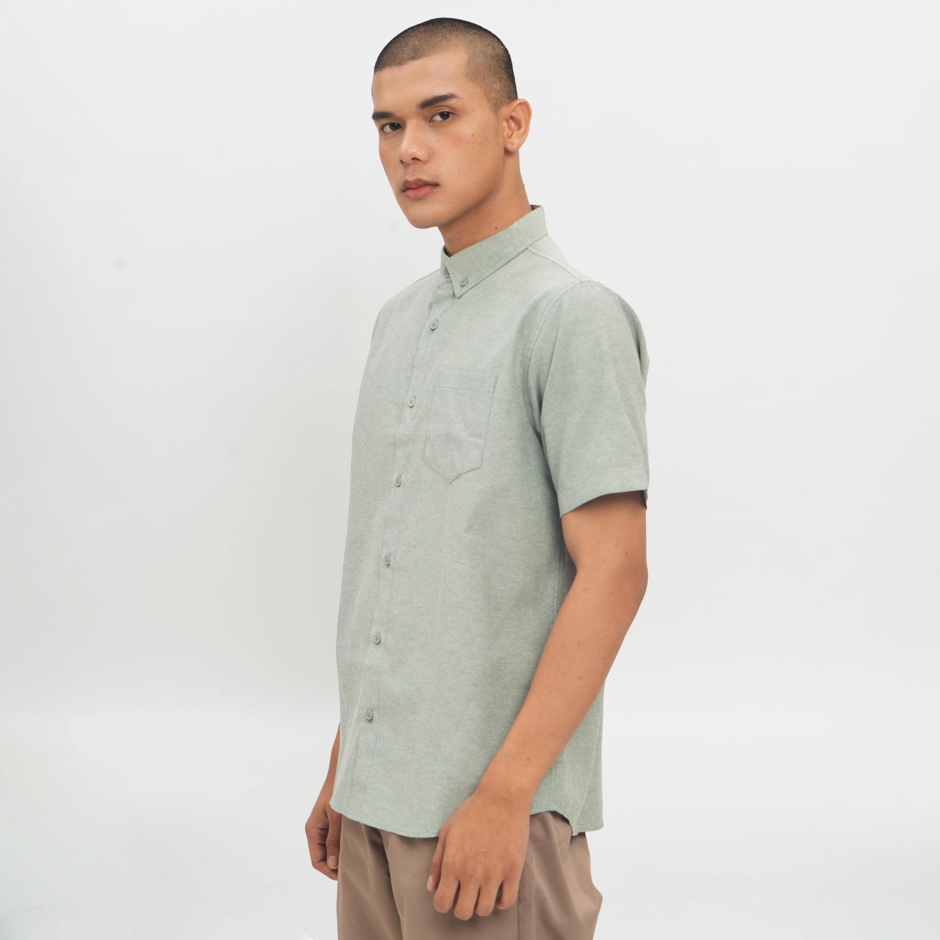 M231 Kemeja Pria Basic Polos Oxford Pendek Hijau Pupus 1457L