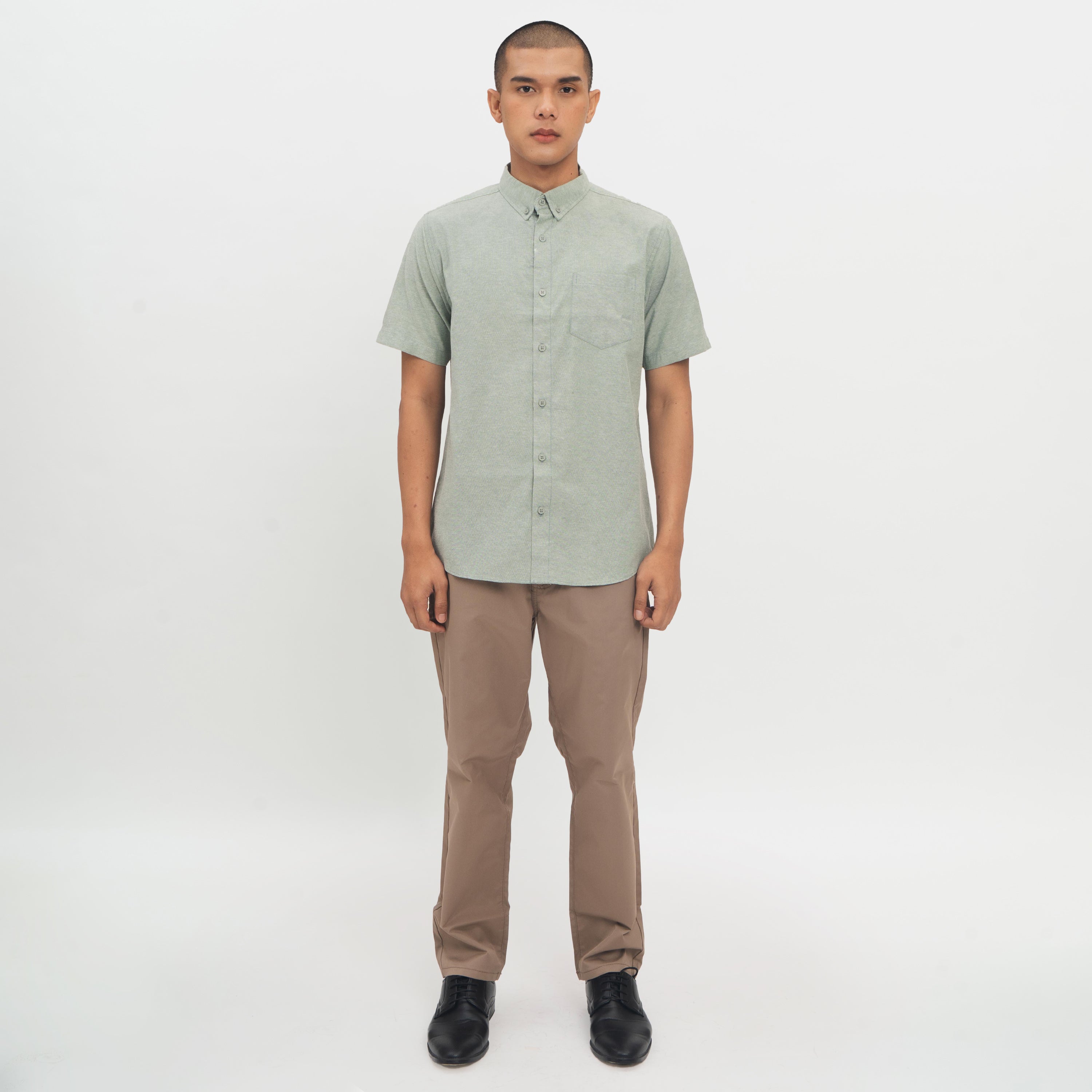 M231 Kemeja Pria Basic Polos Oxford Pendek Hijau Pupus 1457L