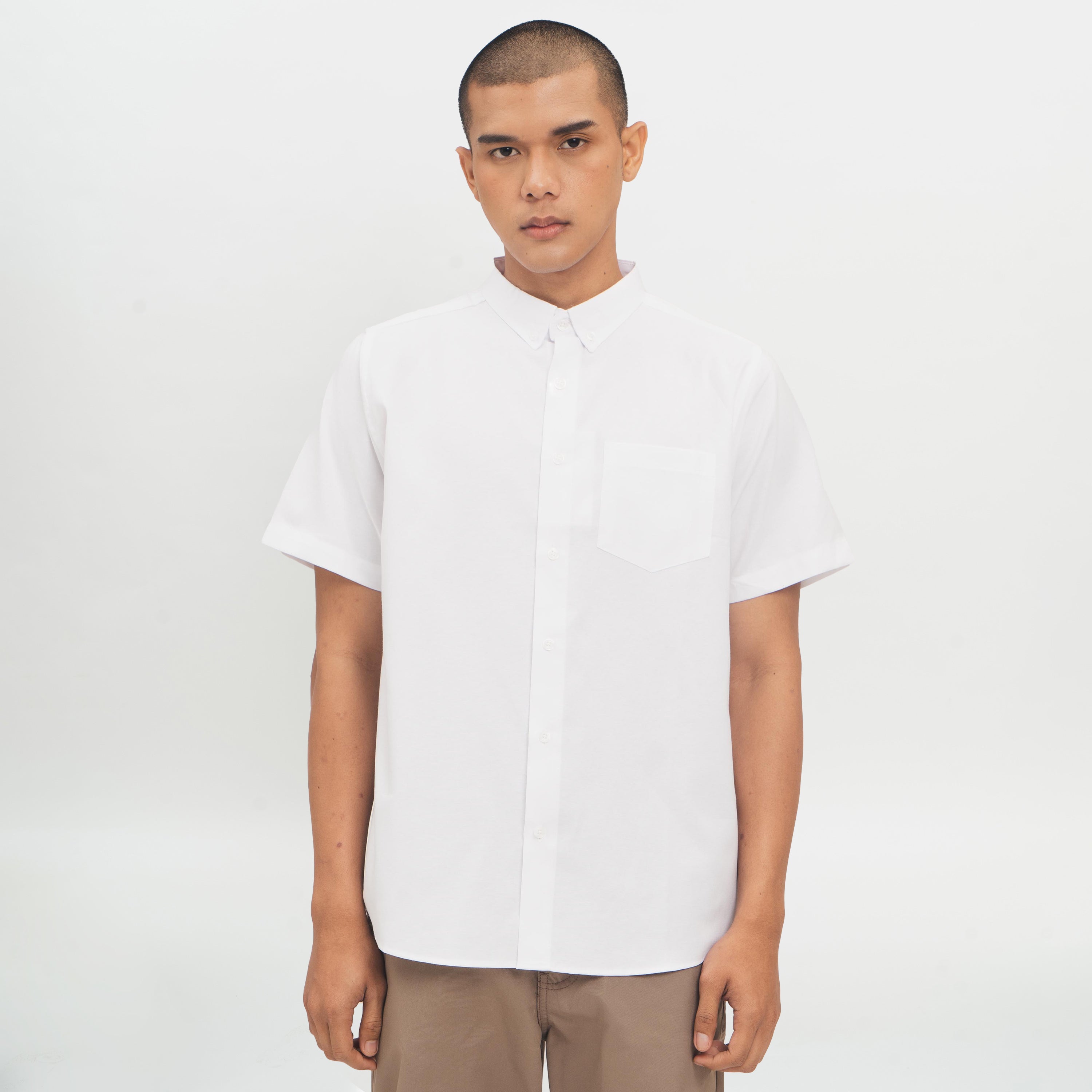 M231 Kemeja Pria Basic Polos Oxford Warna Putih 1457T