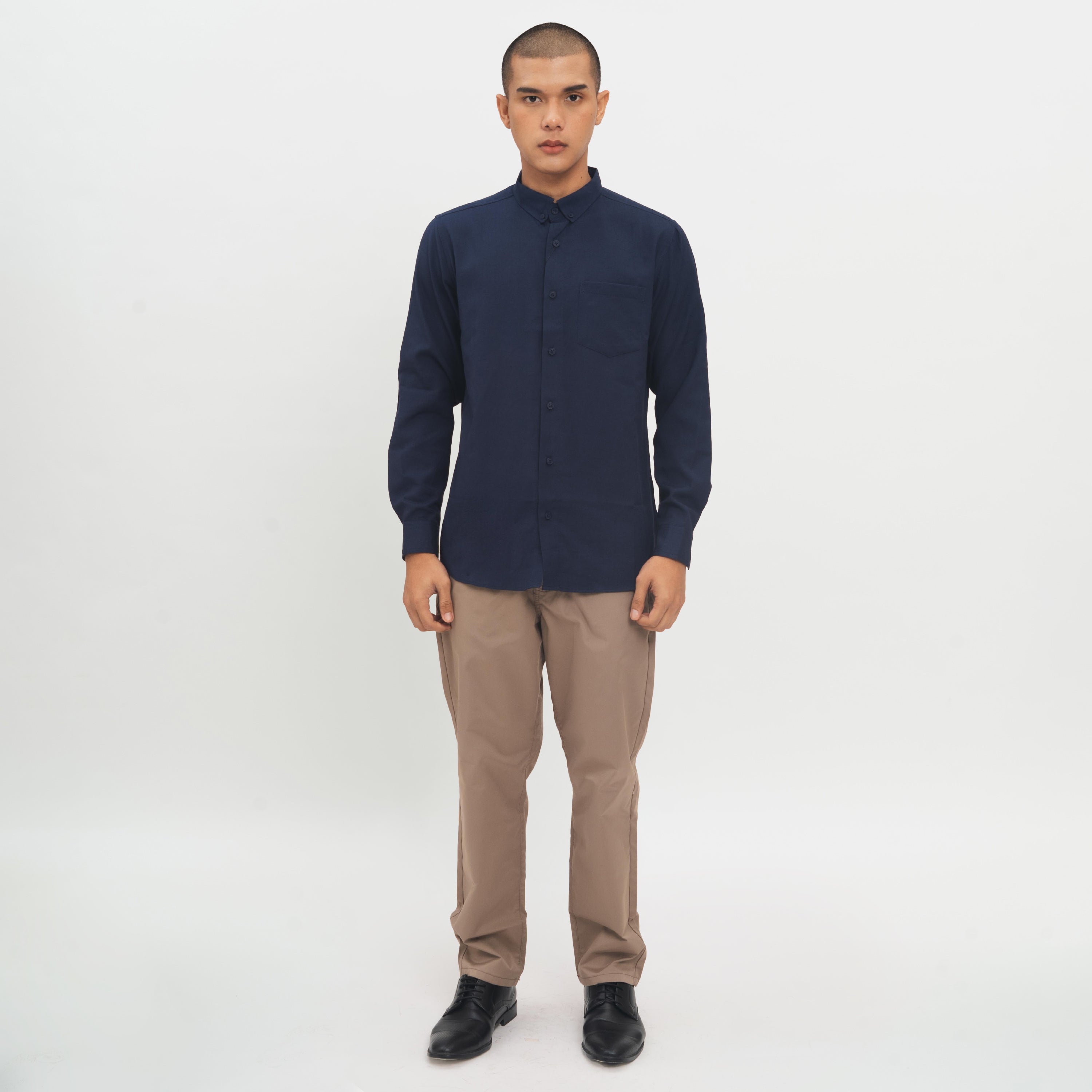 M231 Kemeja Pria Basic Polos Oxford Panjang Warna Navy 1456H