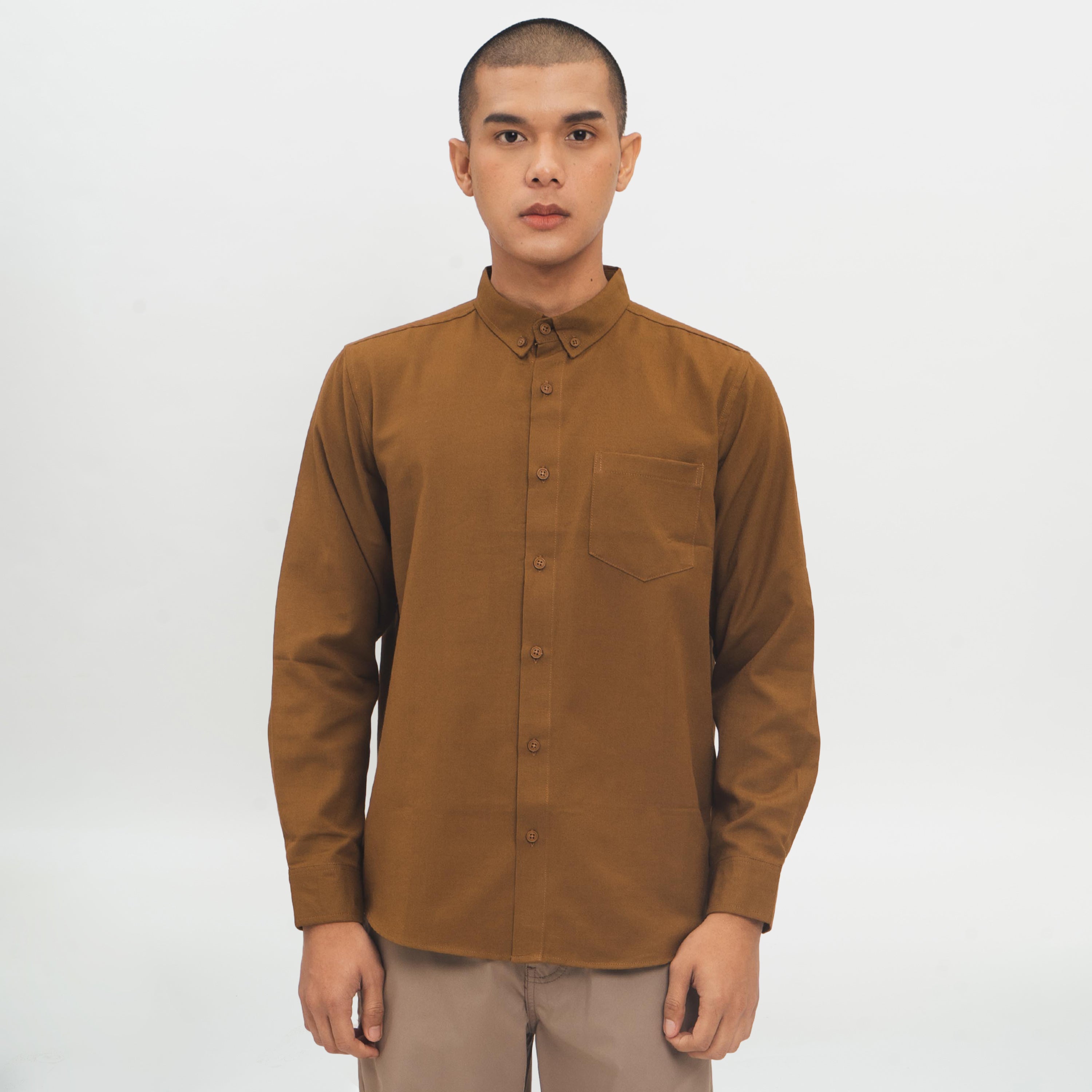 M231 Kemeja Pria Basic Polos Oxford Panjang Coklat 1456R